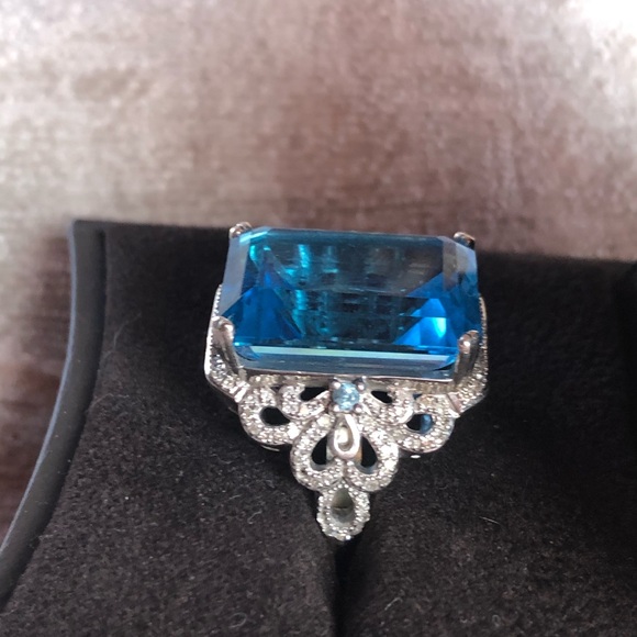 Blue Topaz Ring - 14 carat stone w/diamonds - Picture 3 of 5